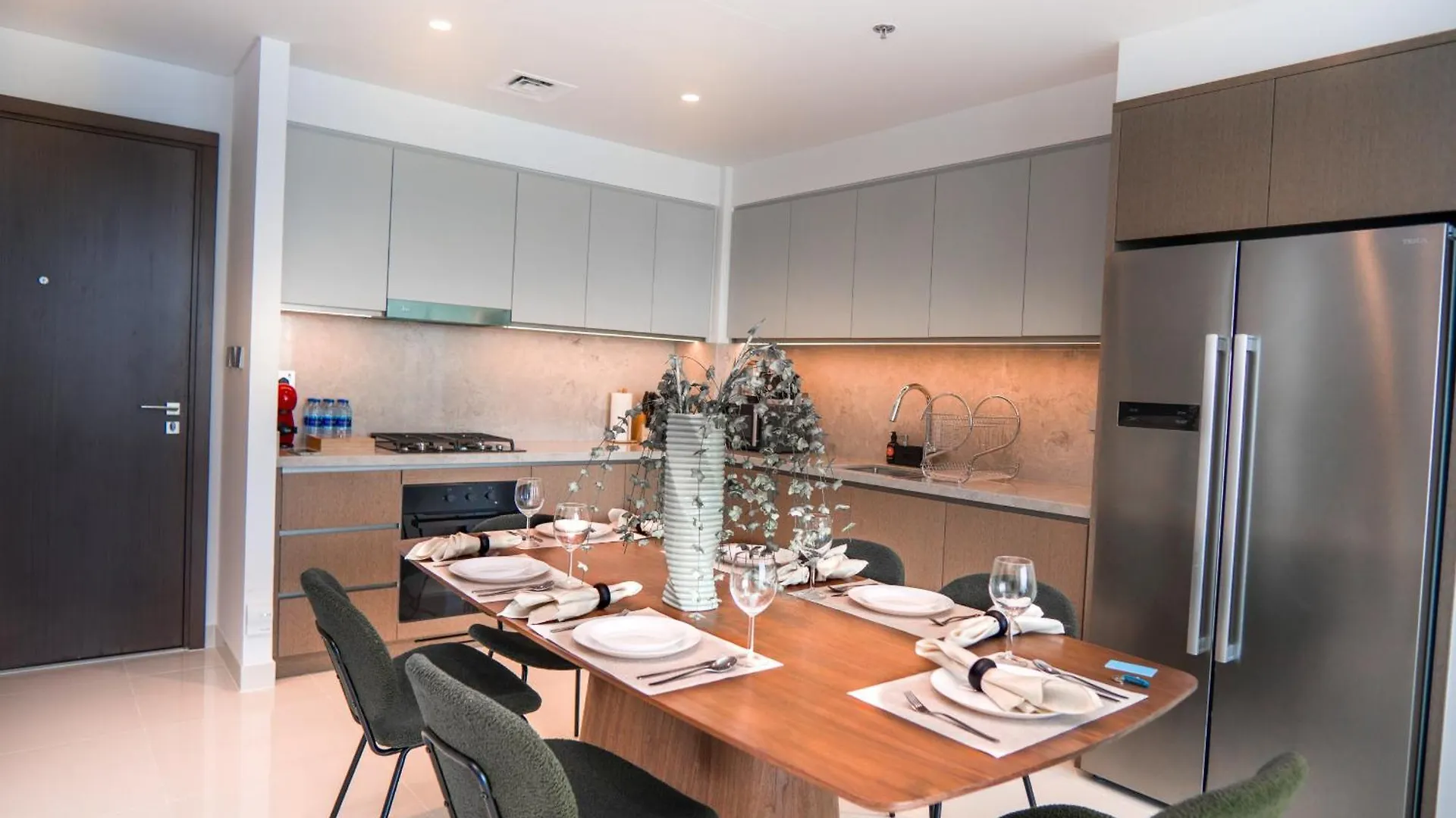 Easygo- Beachfront 2Bdr Apt In Dubai Harbor- Beach Isle 0*,  United Arab Emirates