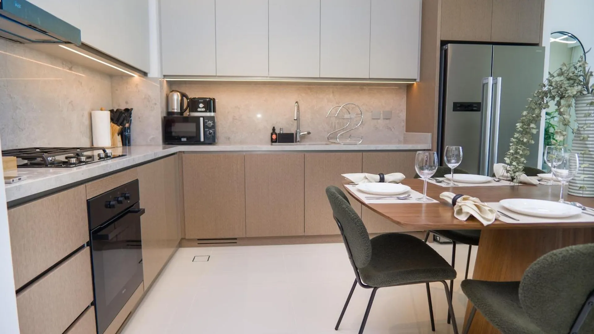 Easygo- Beachfront 2Bdr Apt In Dubai Harbor- Beach Isle Apartment