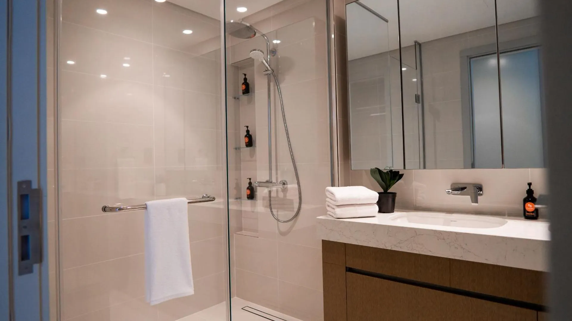 Apartment Easygo- Beachfront 2Bdr Apt In Dubai Harbor- Beach Isle